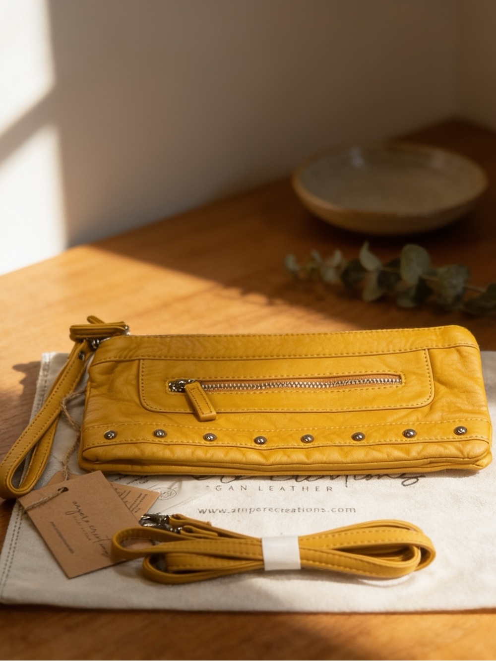Malie Three Way Wristlet Crossbody NWT